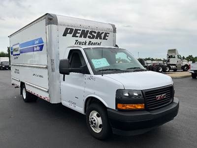 GMC G33903 Box Truck - 401HP, 6 Speed Automatic, Roll up Door