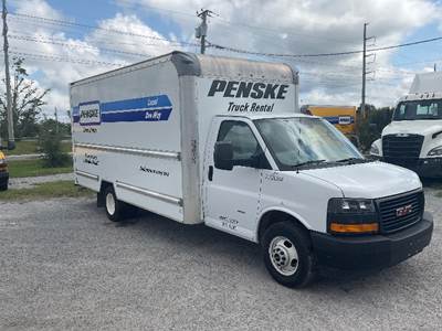 GMC G33903 Box Truck - 401HP, 6 Speed Automatic, Roll up Door