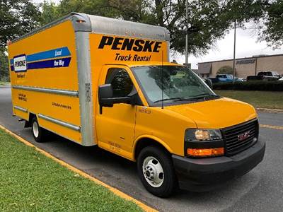 GMC G33903 Box Truck - 401HP, 6 Speed Automatic, Roll up Door