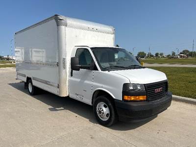 GMC G33903 Box Truck - 401HP, 6 Speed Automatic, Roll up Door
