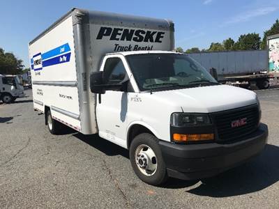 GMC G33903 Box Truck - 401HP, 6 Speed Automatic, Roll up Door