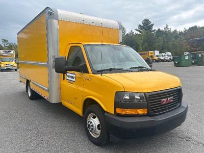 GMC G33903 16 ft Box Truck - 341HP, 6 Speed Automatic, Roll up Door