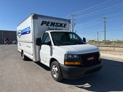 GMC G33903 Box Truck - 401HP, 6 Speed Automatic, Roll up Door