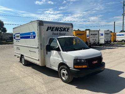 GMC G33903 Box Truck - 401HP, 6 Speed Automatic, Roll up Door
