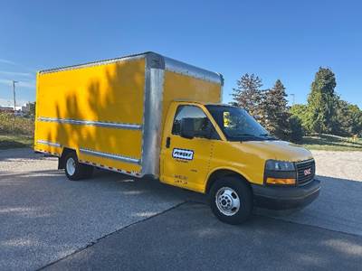 GMC G33903 Box Truck - 401HP, 6 Speed Automatic, Roll up Door