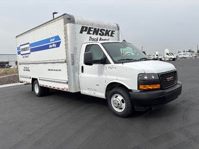 GMC G33903 Box Truck - 401HP, 6 Speed Automatic, Roll up Door