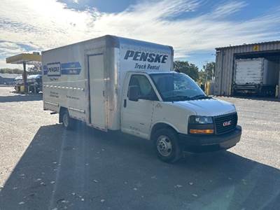 GMC G33903 Box Truck - 401HP, 6 Speed Automatic, Roll up Door