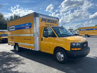 GMC G33903 Box Truck - 401HP, 6 Speed Automatic, Roll up Door