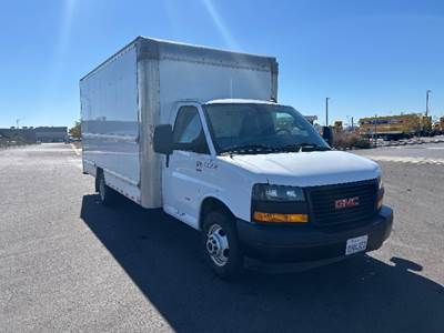 GMC G33903 Box Truck - 401HP, 6 Speed Automatic, Roll up Door