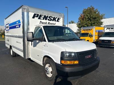 GMC G33903 Box Truck - 401HP, 6 Speed Automatic, Roll up Door