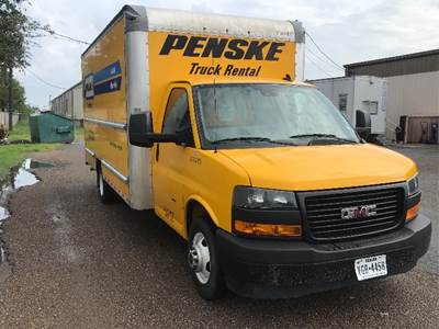 GMC G33903 Box Truck - 401HP, 6 Speed Automatic, Roll up Door