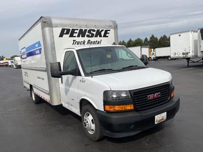 GMC G33903 Box Truck - 401HP, 6 Speed Automatic, Roll up Door