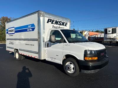 GMC G33903 Box Truck - 401HP, 6 Speed Automatic, Roll up Door