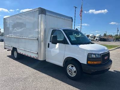 GMC G33903 Box Truck - 401HP, 6 Speed Automatic, Roll up Door