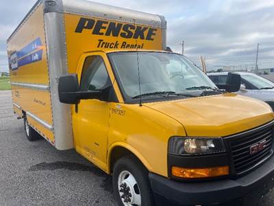 GMC G33903 Box Truck - 341HP, 6 Speed Automatic, Roll up Door