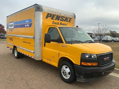 GMC G33903 Box Truck - 401HP, 6 Speed Automatic, Roll up Door