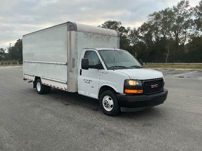 GMC G33903 Box Truck - 401HP, 6 Speed Automatic, Roll up Door