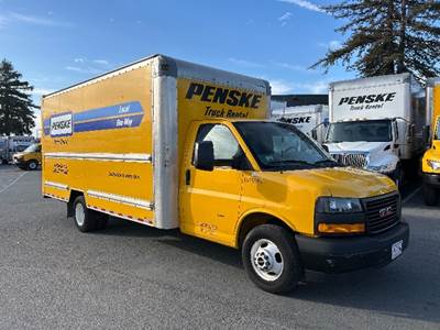 GMC G33903 Box Truck - 401HP, 6 Speed Automatic, Roll up Door