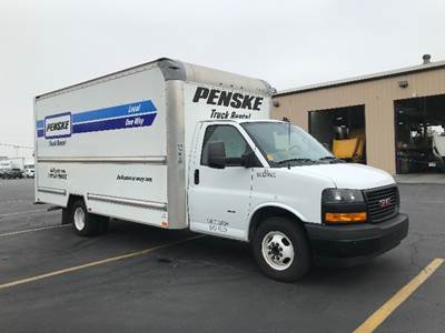 GMC G33903 Box Truck - 401HP, 6 Speed Automatic, Roll up Door