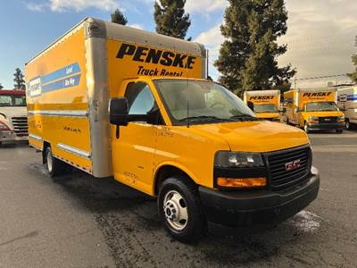 GMC G33903 Box Truck - 401HP, 6 Speed Automatic, Roll up Door