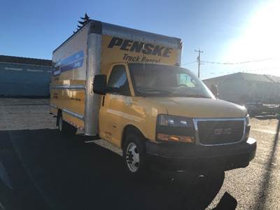 GMC G33903 Box Truck - 401HP, 6 Speed Automatic, Roll up Door