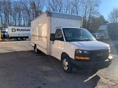 GMC G33903 Box Truck - 401HP, 6 Speed Automatic, Roll up Door