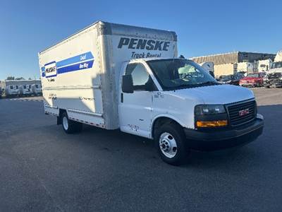GMC G33903 Box Truck - 401HP, 6 Speed Automatic, Roll up Door