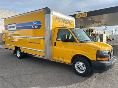 GMC G33903 Box Truck - 401HP, 6 Speed Automatic, Roll up Door