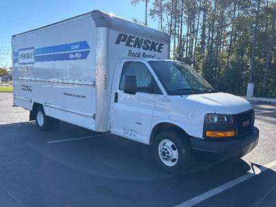GMC G33903 Box Truck - 401HP, 6 Speed Automatic, Roll up Door