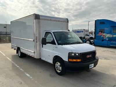 GMC G33903 Box Truck - 401HP, 6 Speed Automatic, Roll up Door