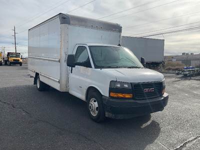 GMC G33903 Box Truck - 401HP, 6 Speed Automatic, Roll up Door