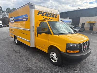 GMC G33903 Box Truck - 401HP, 6 Speed Automatic, Roll up Door