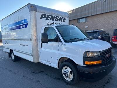 GMC G33903 Box Truck - 401HP, 6 Speed Automatic, Roll up Door