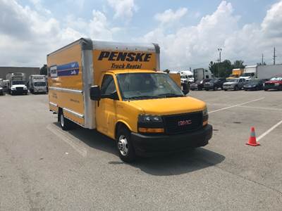 GMC G33903 Box Truck - 401HP, 6 Speed Automatic, Roll up Door