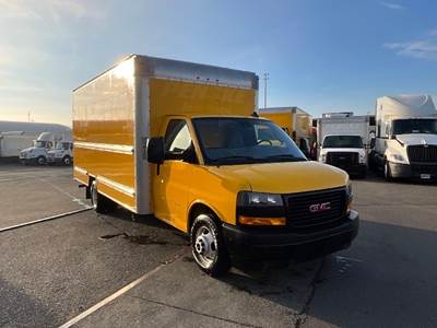 GMC G33903 Box Truck - 401HP, 6 Speed Automatic, Roll up Door