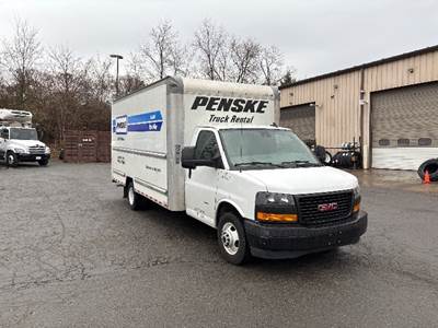 GMC G33903 Box Truck - 401HP, 6 Speed Automatic, Roll up Door