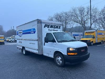 GMC G33903 Box Truck - 401HP, 6 Speed Automatic, Roll up Door