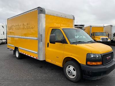 GMC G33903 Box Truck - 401HP, 6 Speed Automatic, Roll up Door