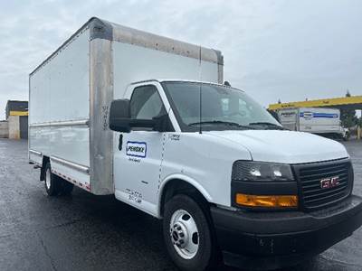 GMC G33903 Box Truck - 401HP, 6 Speed Automatic, Roll up Door