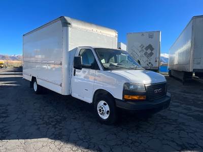 GMC G33903 Box Truck - 401HP, 6 Speed Automatic, Roll up Door