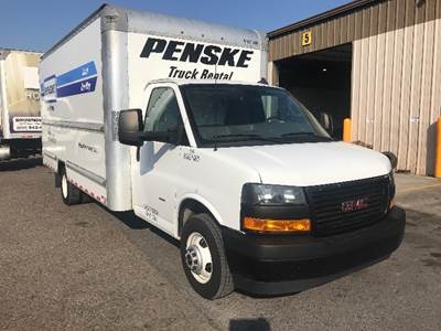 GMC G33903 Box Truck - 401HP, 6 Speed Automatic, Roll up Door