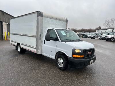 GMC G33903 Box Truck - 401HP, 6 Speed Automatic, Roll up Door