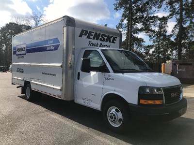 GMC G33903 Box Truck - 401HP, 6 Speed Automatic, Roll up Door