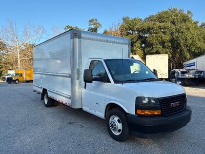 GMC G33903 Box Truck - 401HP, 6 Speed Automatic, Roll up Door
