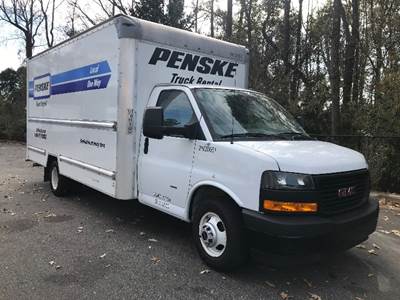 GMC G33903 Box Truck - 401HP, 6 Speed Automatic, Roll up Door