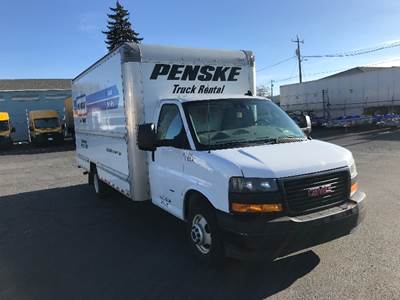 GMC G33903 Box Truck - 401HP, 6 Speed Automatic, Roll up Door