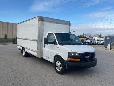 GMC G33903 Box Truck - 401HP, 6 Speed Automatic, Roll up Door