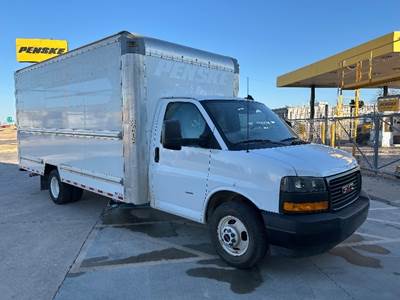 GMC G33903 Box Truck - 401HP, 6 Speed Automatic, Roll up Door