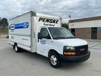GMC G33903 Box Truck - 401HP, 6 Speed Automatic, Roll up Door