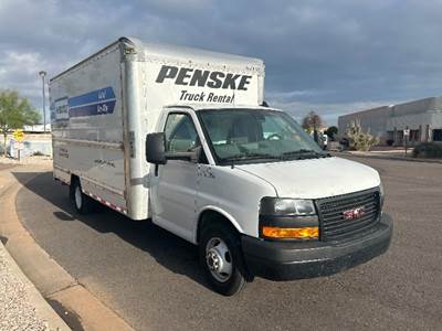 GMC G33903 Box Truck - 401HP, 6 Speed Automatic, Roll up Door
